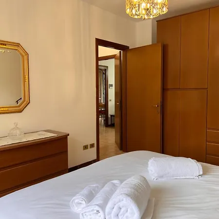 Kibilu - Via Rodari, Ospedale Circolo Apartment